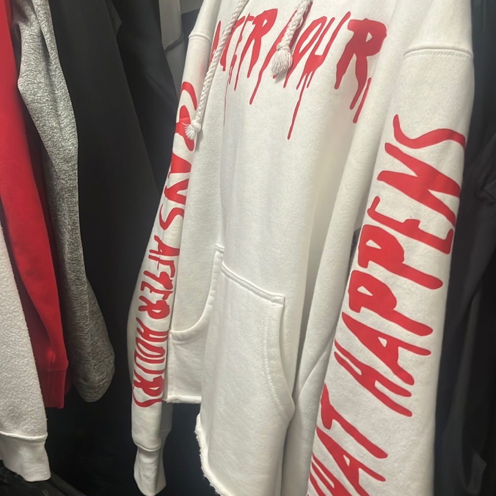 Vlomne Hoodie 100% authentic never worn